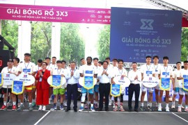 Nhà vô địch thị uy sức mạnh ở giải bóng rổ 3x3 đường phố Hà Nội
